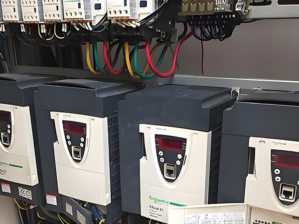 施耐德变频器维修